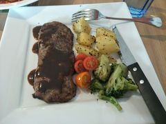 -必胜客(WOW南雄店)