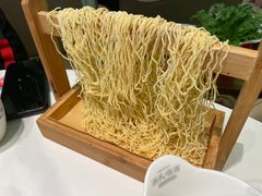 -洪氏嗨捞·广东猪肚鸡·椰子鸡火锅(西咸万象城店)