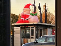 -奔驰上海利星(七宝店)