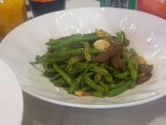 -乡村馕坑肉·烧烤·新疆菜·本地人更爱吃(阿勒泰首店)