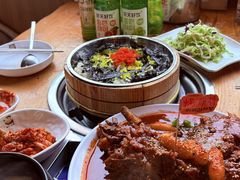 -喇喇排骨火锅·传统韩式脊骨汤(望京西园总店)