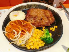 -汤姆家的牛排意面披萨(融创茂店)