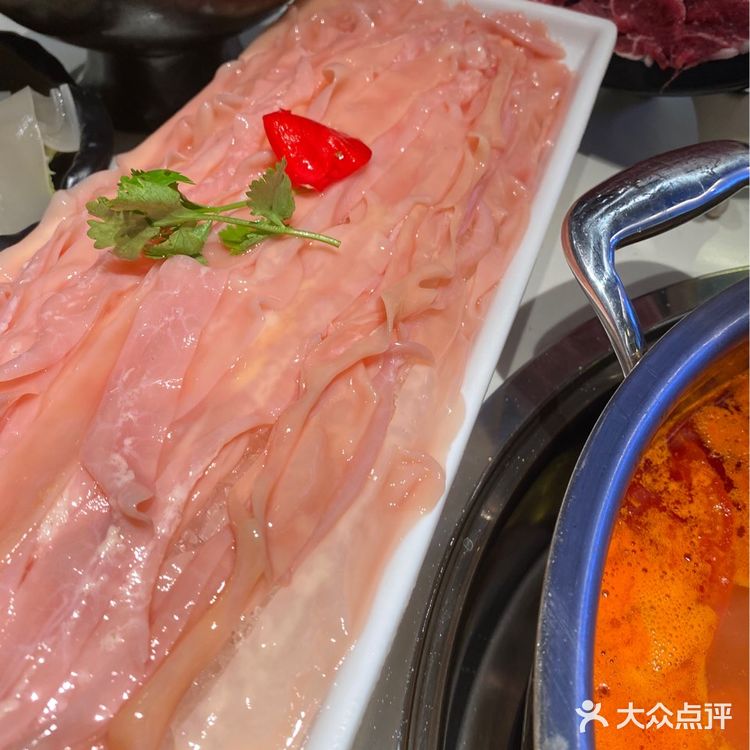 最高排队时长16小时｜周师兄重庆火锅杀到人民广场啦