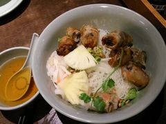 -大头虾越式风味餐厅(光明广场店)