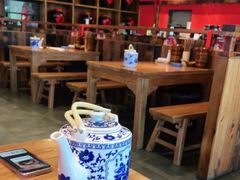 大堂-先启半步颠小酒馆(白麓里店)
