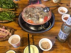 -阿婆情腊排骨火锅(金虹路店)