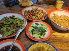 -老三样·美食研究中心(世贸路店)