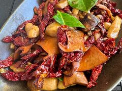 -Ameigo梅果·云贵川bistro(长宁来福士店)