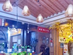 -老街坊美食汇(玉兰大街店)