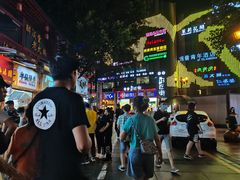 -八一路好吃街(雨田商务大厦店)