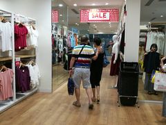 -优衣库(上海虹口龙之梦店)