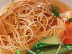 清汤虾面-静之湖湖畔餐厅