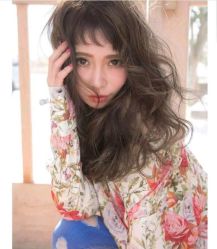 -Miracle集简美发沙龙