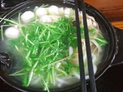 -丽虹云南过桥米线(兴工街店)