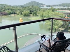 -上海佘山世茂艾美酒店