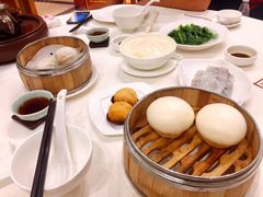 金枕飘香榴莲酥-凤凰楼酒家·粤宴点心(华强北店)