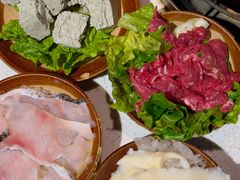 -贵府酸汤牛肉火锅·贵州老字号(飞山街店)