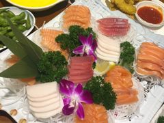 -青瓦餐厅·生鱼片·韩园烤肉(西塔店)