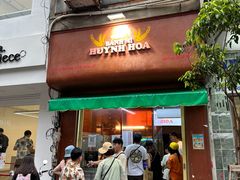 -Bánh Mì Huynh Hoa