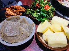 -四小区火锅·巷子里的重庆火锅(花照壁店)