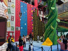 -蒙特利亲子乐园