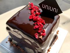 -UNI UNI(环亚凯瑟琳店)