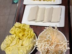 -滇香肴·云南菜蒸汽石锅鱼(云南北路店)