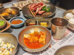 -草家酱蟹炭火烤肉店(珲春南路二店)