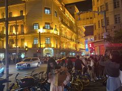 -贯贯吉·清真餐厅(浙江中路店)