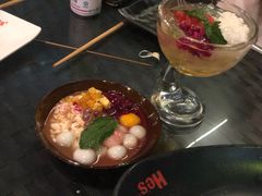 -何师烧烤·香辣蟹·川菜·30年老品牌(太古里旗舰店)