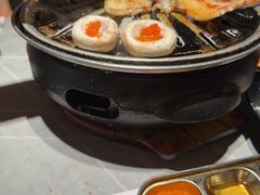 -草家酱蟹炭火烤肉店(珲春南路一店)
