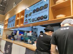 -万和春排骨砂锅米饭(新业广场店)