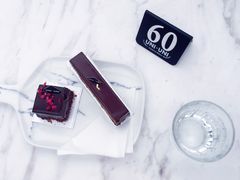 -UNI UNI(环亚凯瑟琳店)