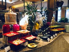 -华邑酒店·鲜艳全日自助餐厅
