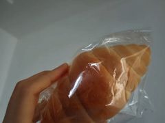 日式海盐牛角-FULL MOON满月咖啡