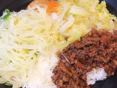 金牌卤肉饭-老妈米线(港龙店)