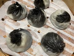 黑芝麻小笼-苏小柳手作点心(控江旭辉分院)