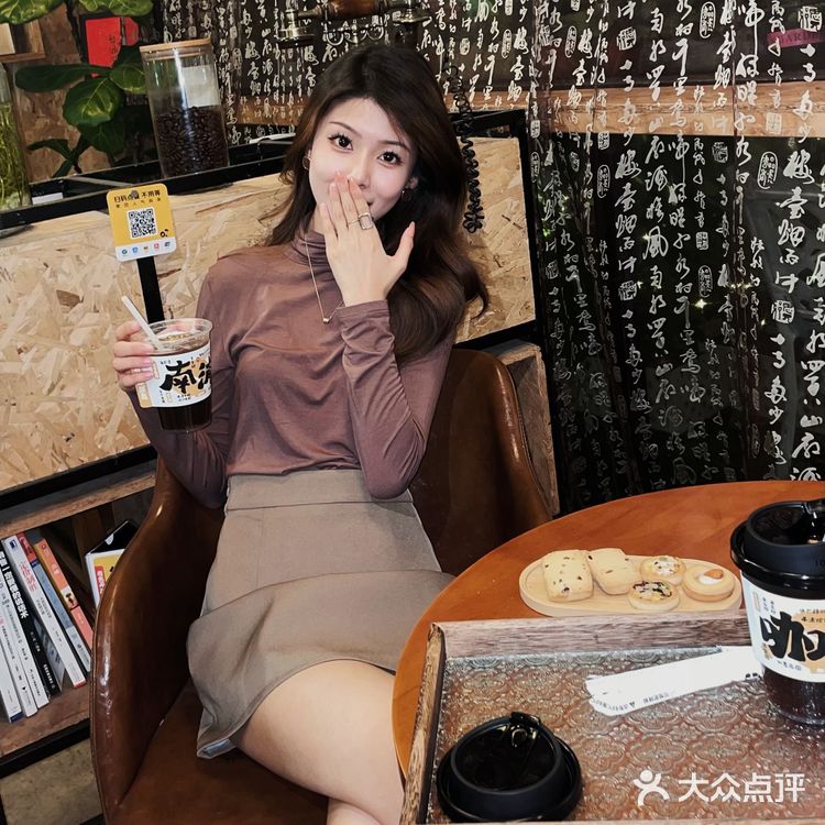 广州｜在番禺🔥这家咖啡店拍照也太好看了[流泪]