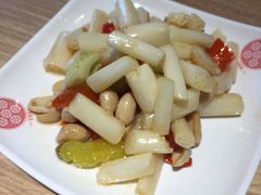爽脆鲜藕尖-老班长手工灌汤包老店(东山店)