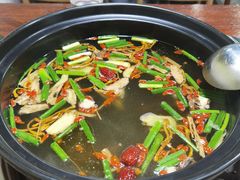 -陆记牛庄·碳锅龙虾烧烤(爱上花园店)