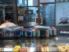 -Dough&Joe团憩(瑞虹天地月亮湾店)