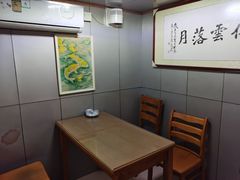用餐区-香满居张记小厨私房菜(青岛站店)