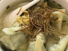 -笑来喜馄饨小笼工坊店(湖滨街店)