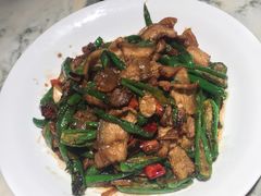 -梁家大院•农家菜(昆山会展中心店)