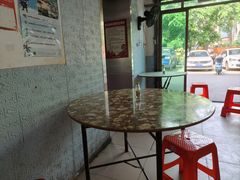 -灵山卢梅燕粉店