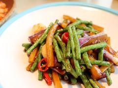 茄豆三下锅-四小姐的店(王府井店)