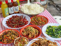 -捌贰虾蟹·江湖菜馆(江汉路店)