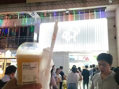 -喜茶(滨江宏岸店)