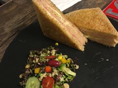 -HIGH FIVE哈福手工汉堡(桂林路店)