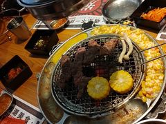 -青瓦炭韩潮烤肉(花园道店)